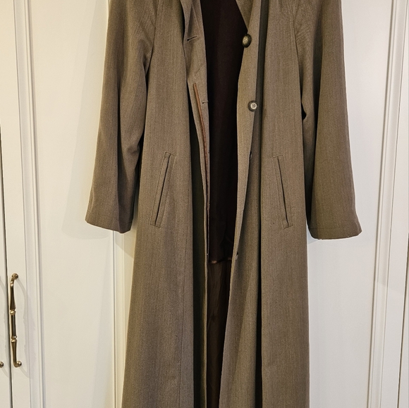 Gorgeous ladies trench coat with zip out liner . Olive . Designer . - Picture 8 of 8